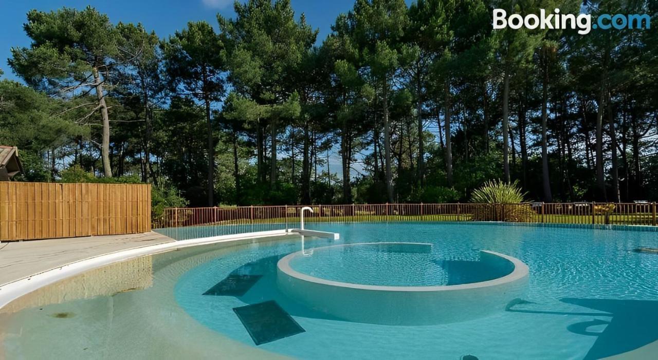 Villa Un Nid Dans La Pinede Lacanau Exterior foto